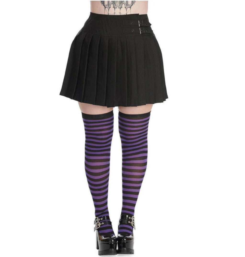 5602149