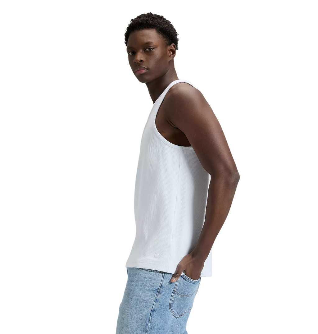 5648917
