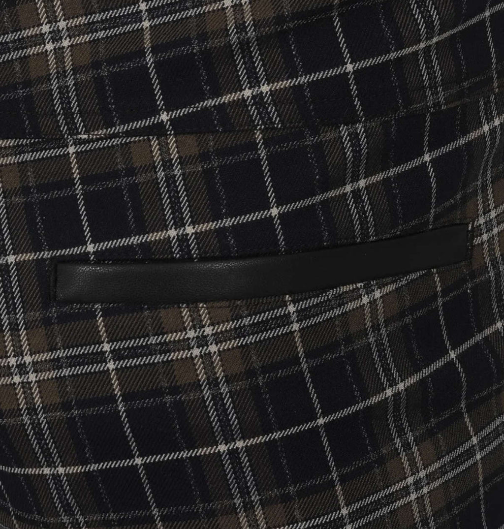 6688923